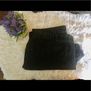 Lane Bryant Black Denim Cropped Jean’s Size 28 ♥️